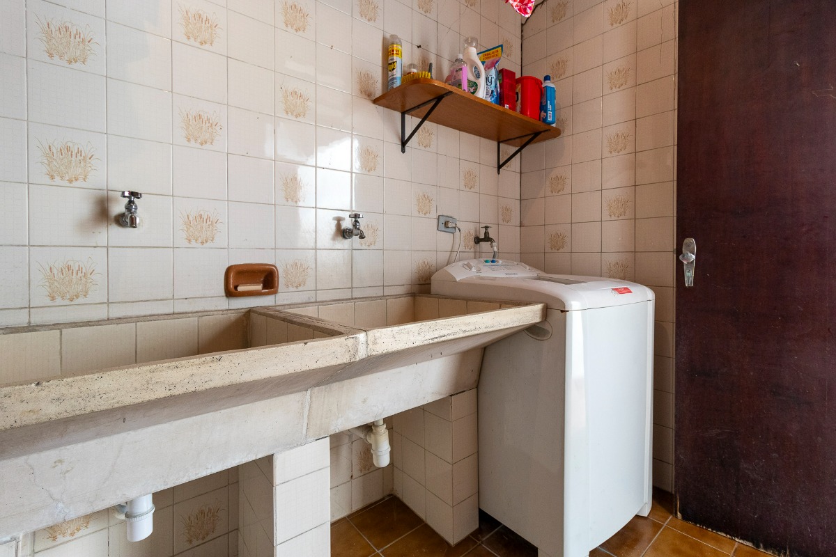 Casa, 5 quartos, 162 m² - Foto 4