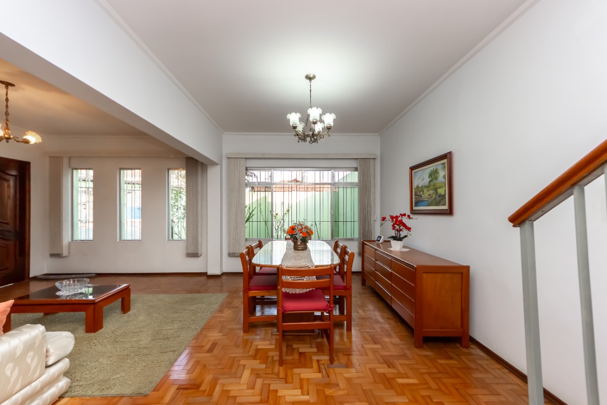 Casa, 4 quartos, 226 m² - Foto 1