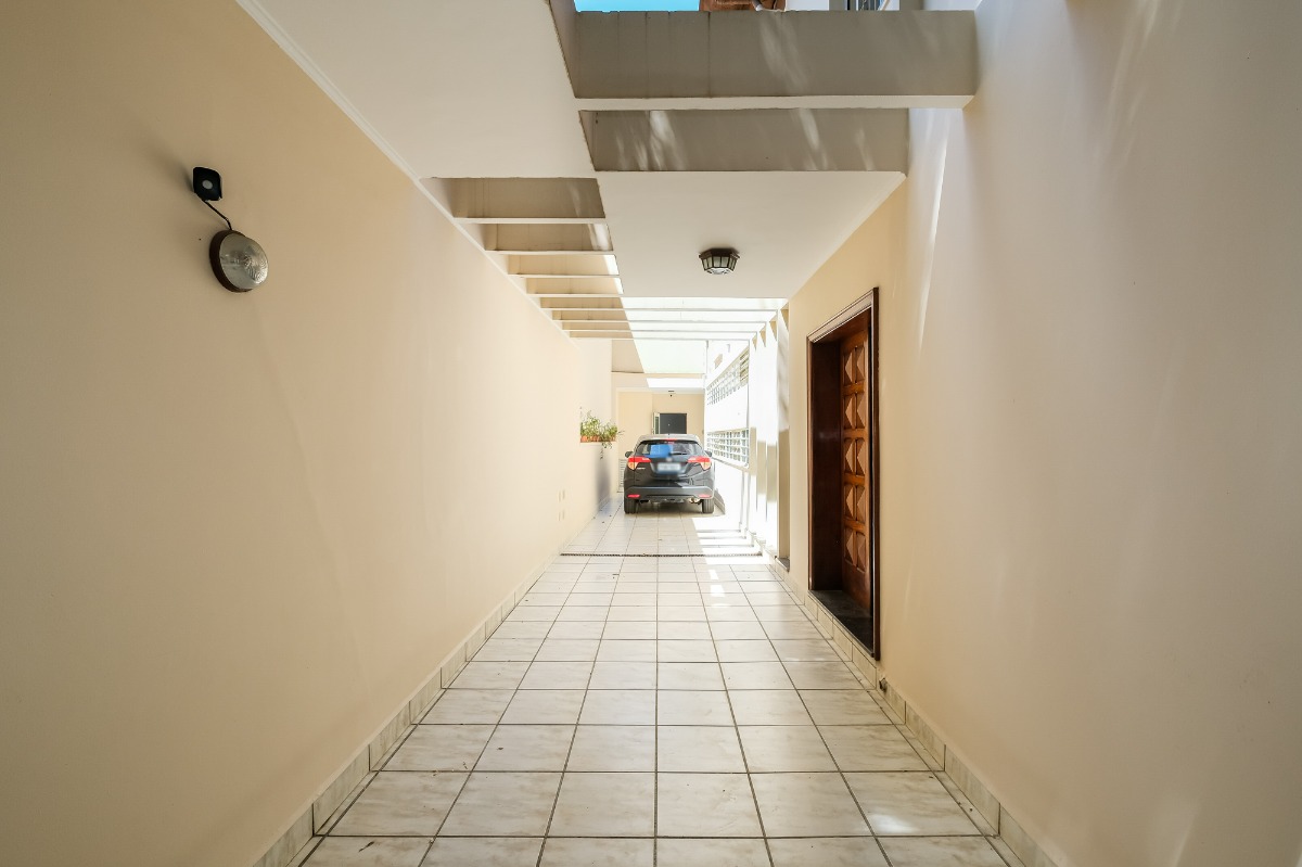 Casa, 4 quartos, 269 m² - Foto 2