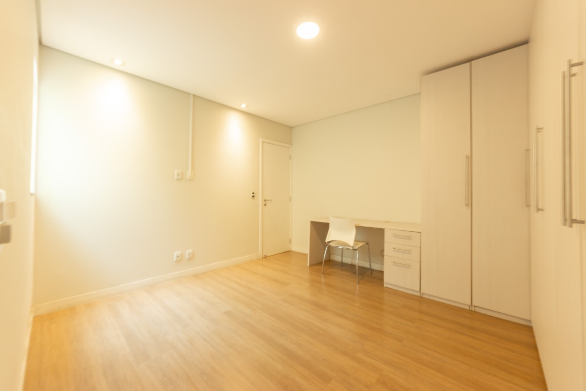 Casa, 3 quartos, 240 m² - Foto 12