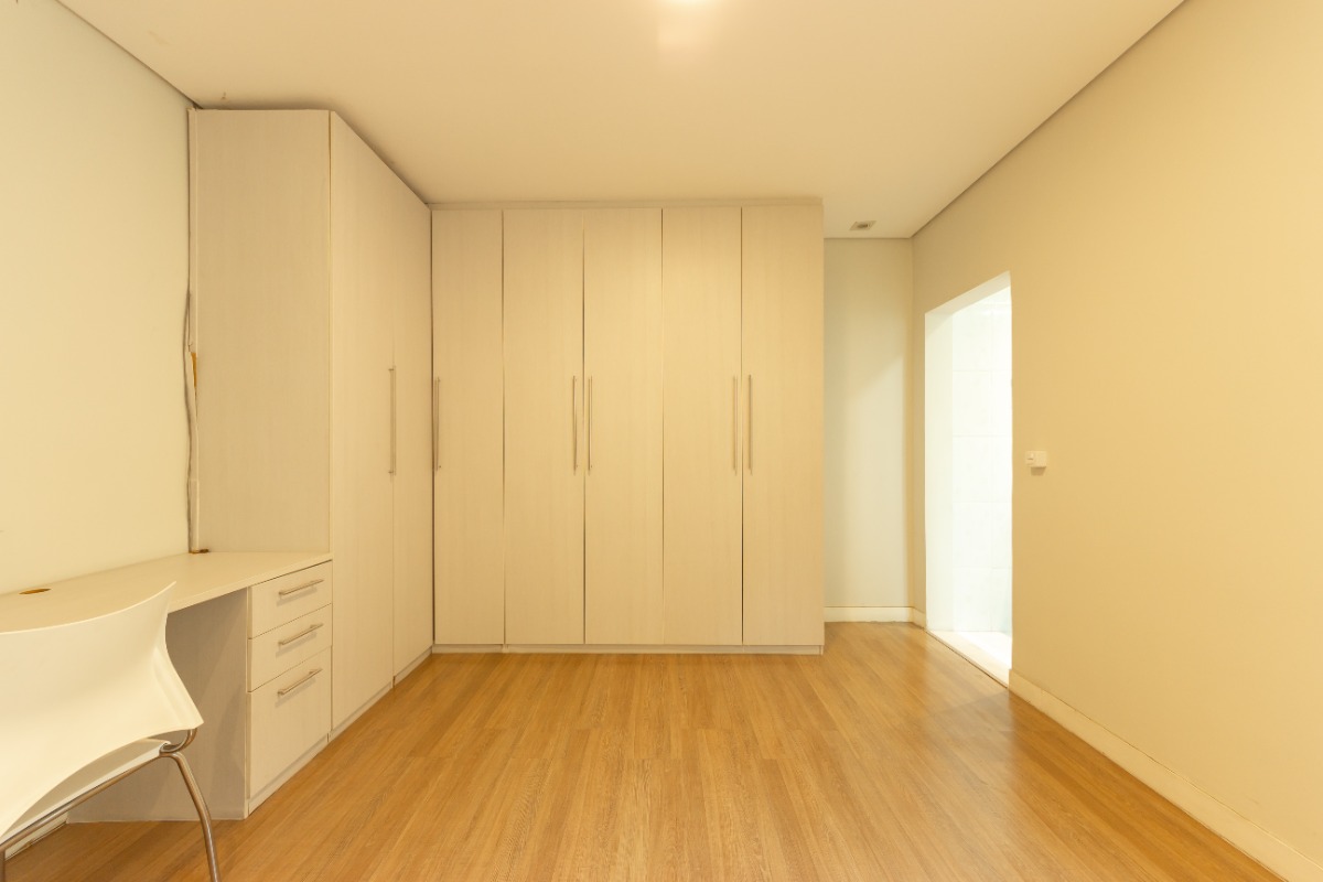 Casa, 3 quartos, 240 m² - Foto 13