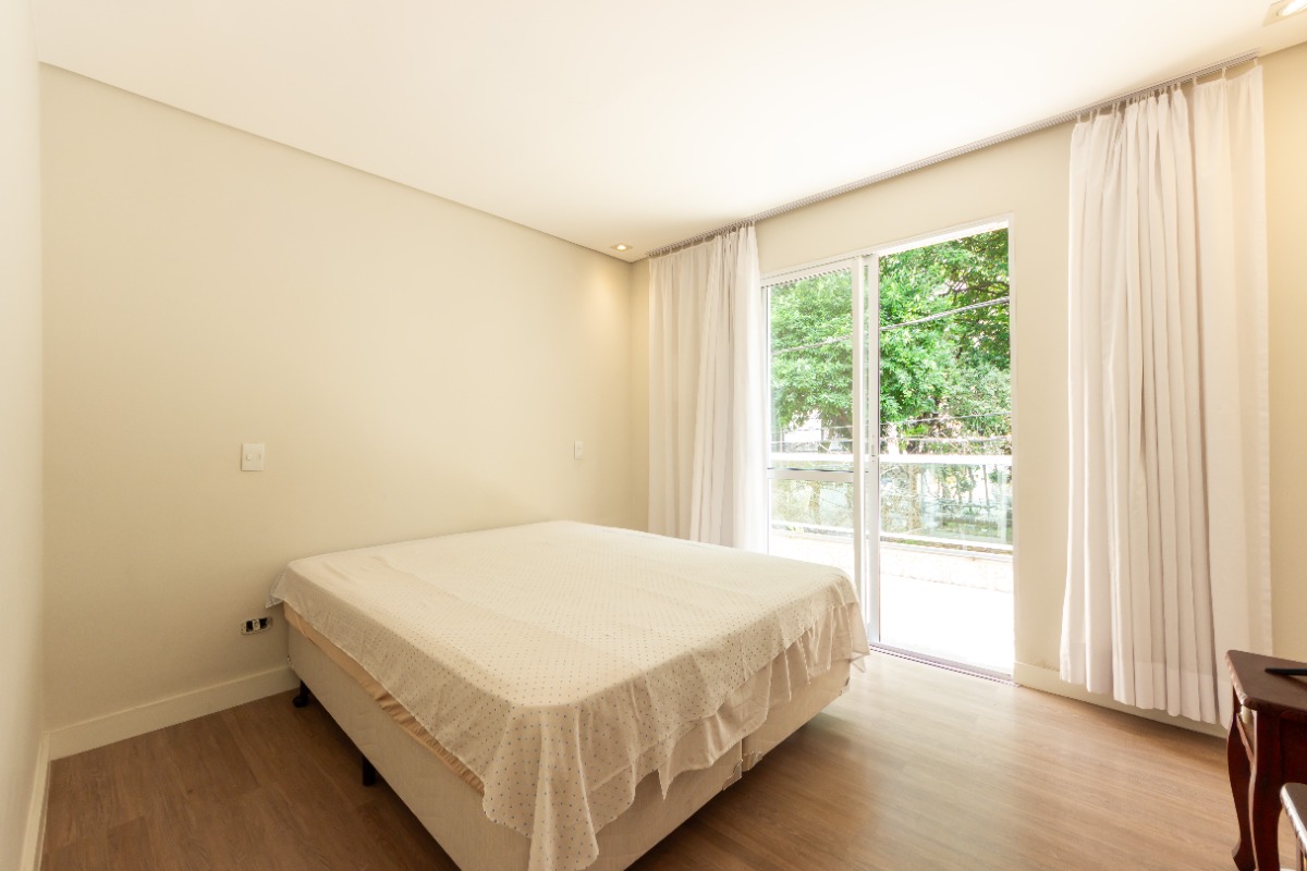 Casa, 3 quartos, 240 m² - Foto 17