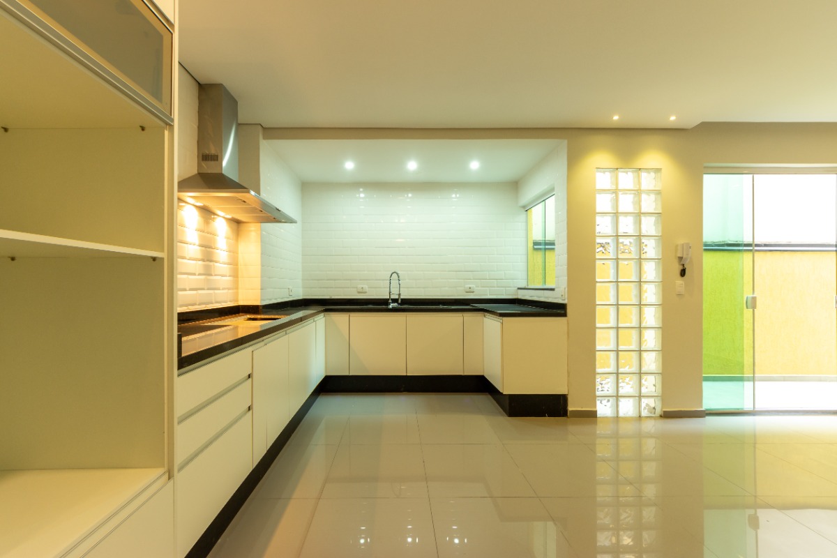 Casa, 3 quartos, 240 m² - Foto 6