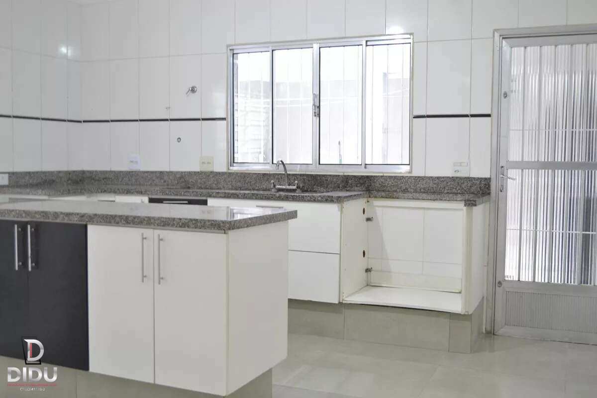 Casa, 3 quartos, 192 m² - Foto 8