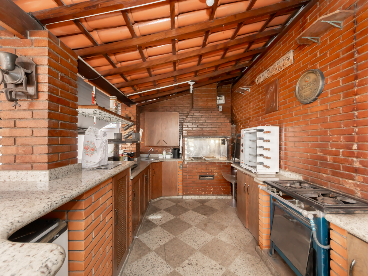 Casa, 6 quartos, 380 m² - Foto 23