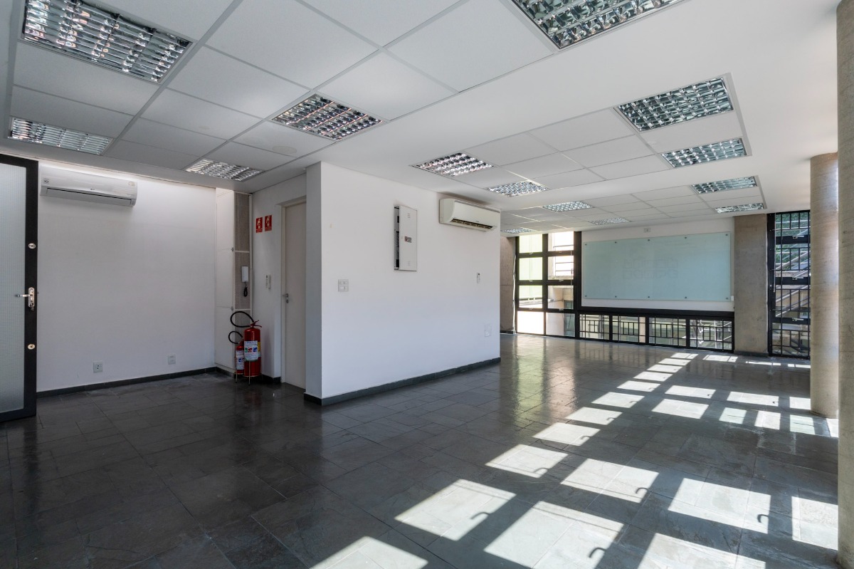 Prédio Inteiro, 400 m² - Foto 1