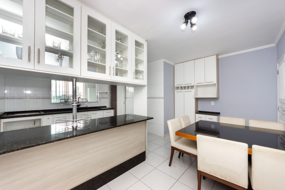 Casa, 3 quartos, 218 m² - Foto 4