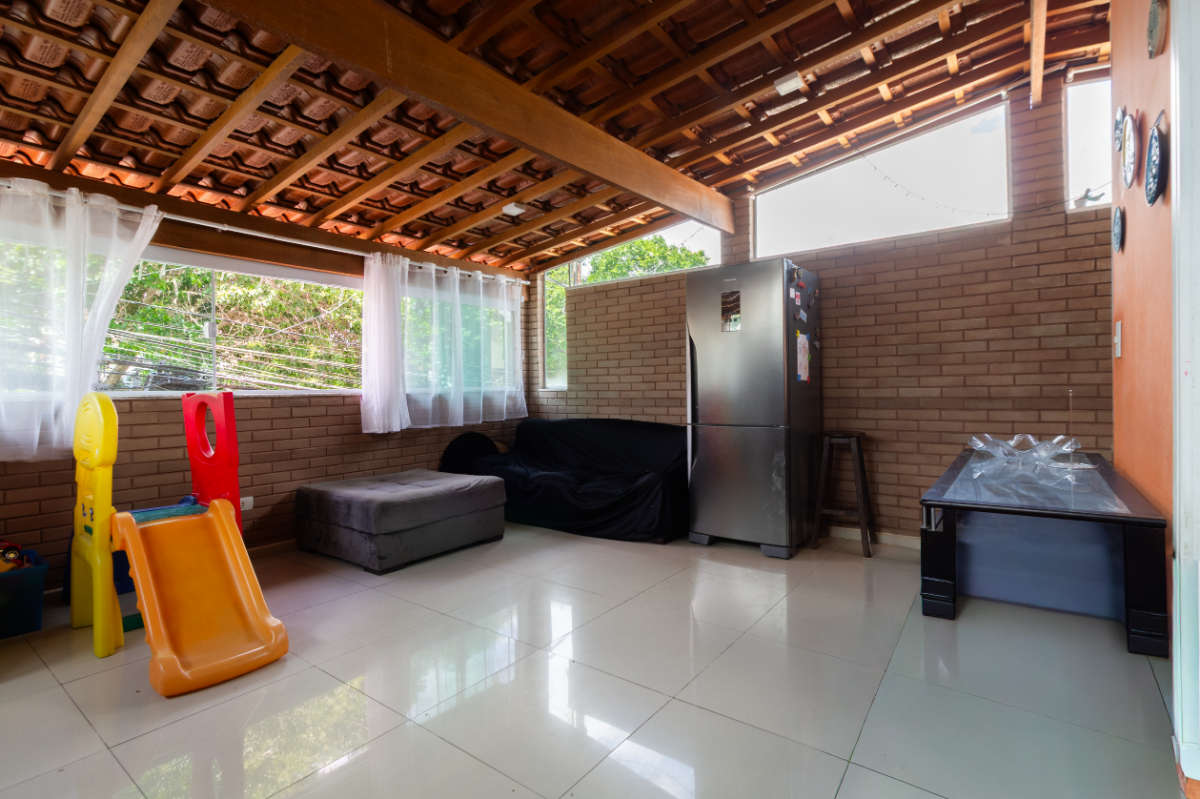 Casa, 6 quartos, 350 m² - Foto 1