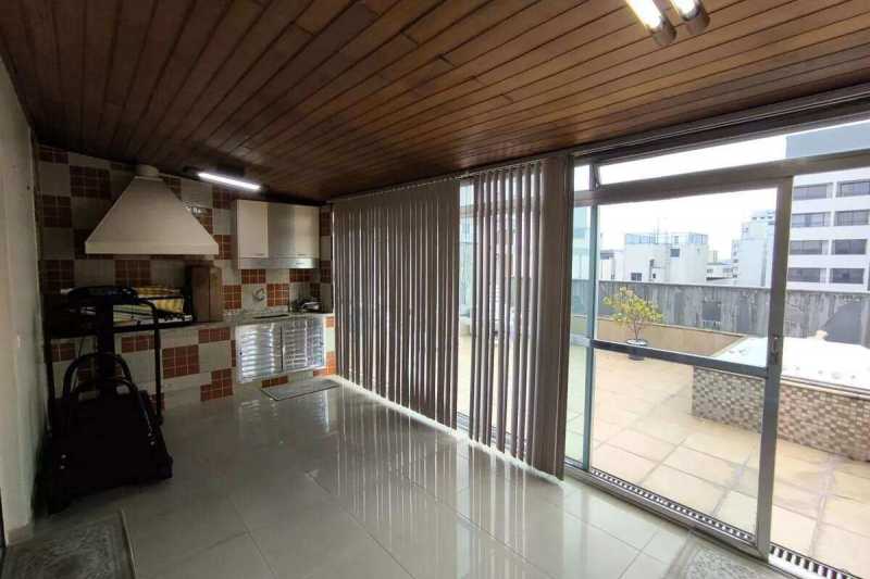 Cobertura, 3 quartos, 217 m² - Foto 1