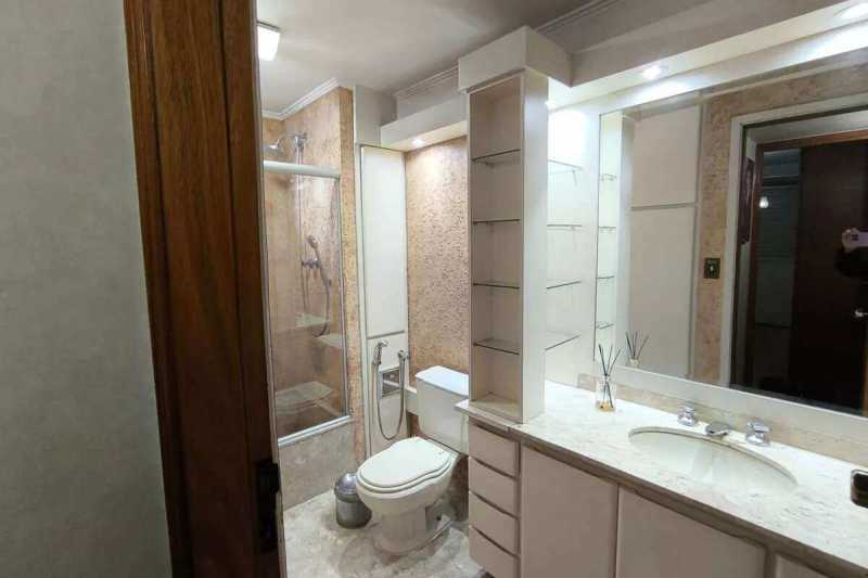 Cobertura, 3 quartos, 217 m² - Foto 28