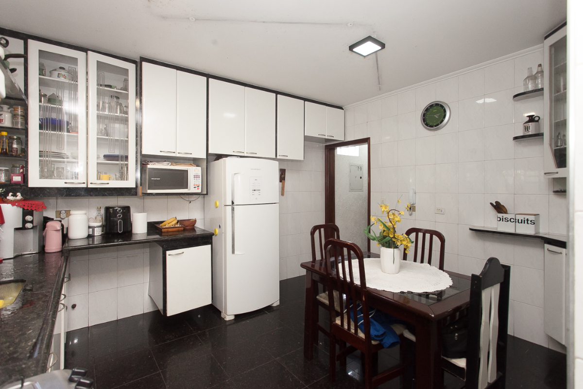 Casa, 3 quartos, 247 m² - Foto 14