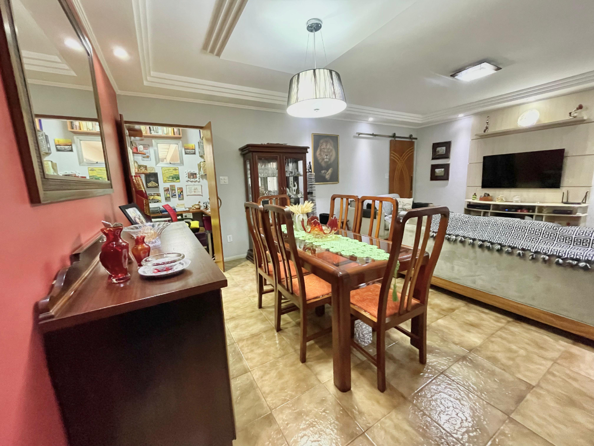 Casa, 5 quartos, 309 m² - Foto 3
