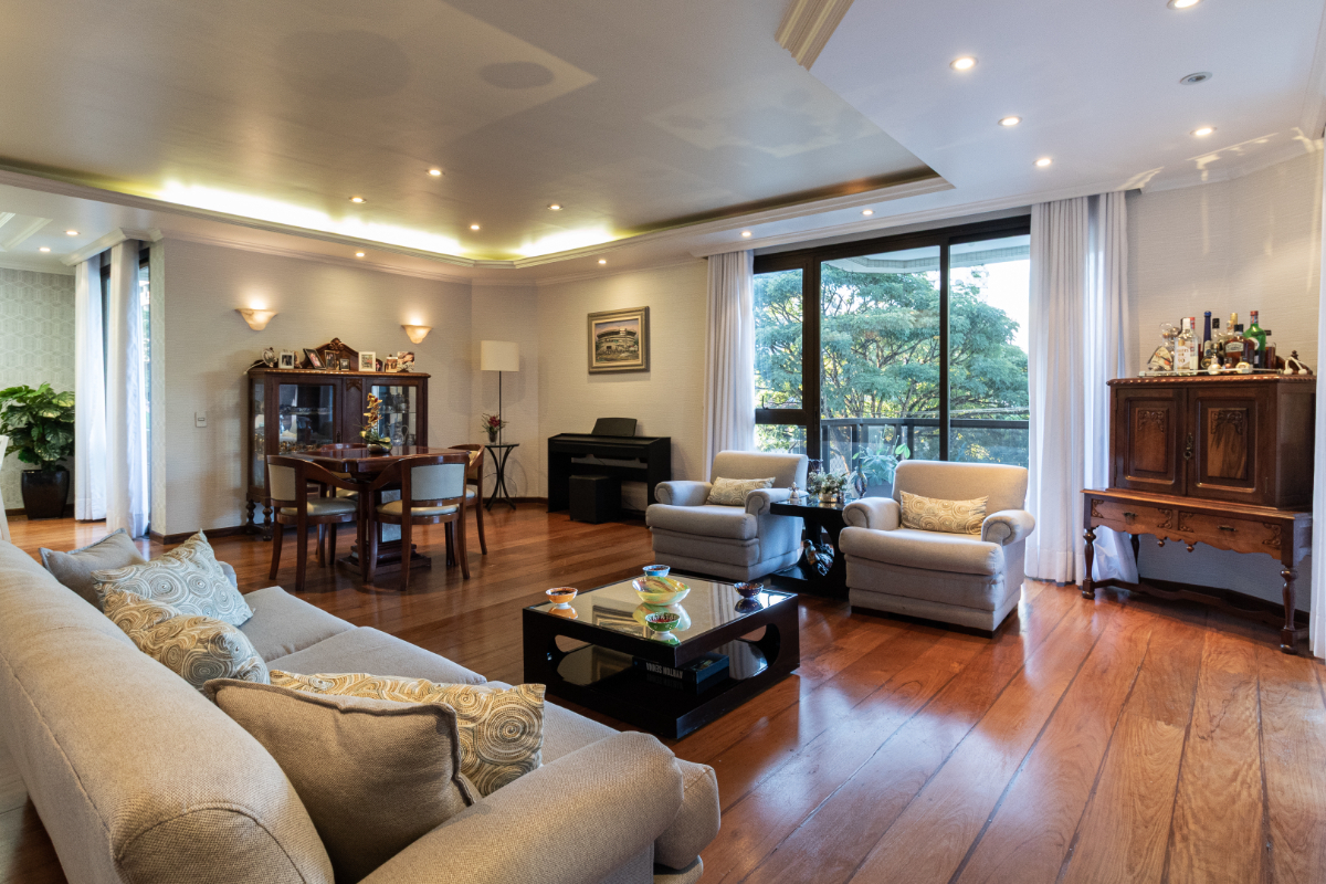 Apartamento, 3 quartos, 251 m² - Foto 1