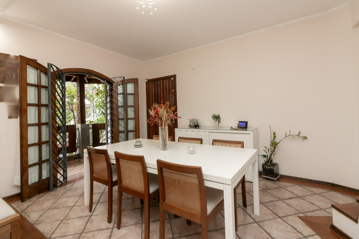 Casa, 3 quartos, 223 m² - Foto 3