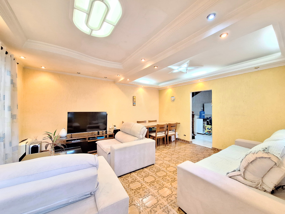 Casa, 2 quartos, 210 m² - Foto 1