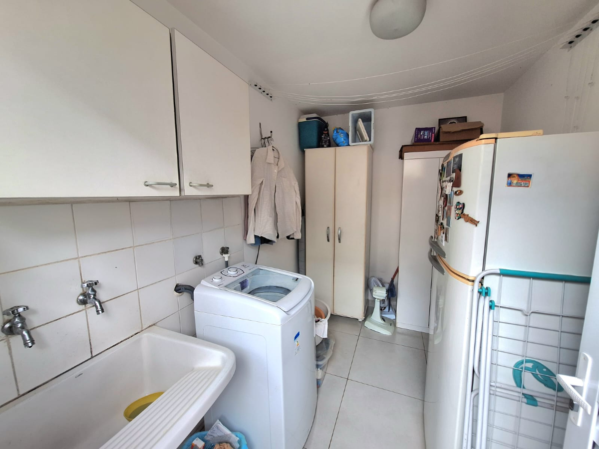Casa, 5 quartos, 231 m² - Foto 3