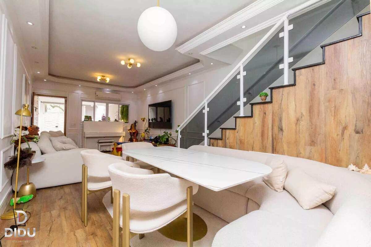 Casa, 3 quartos, 210 m² - Foto 1