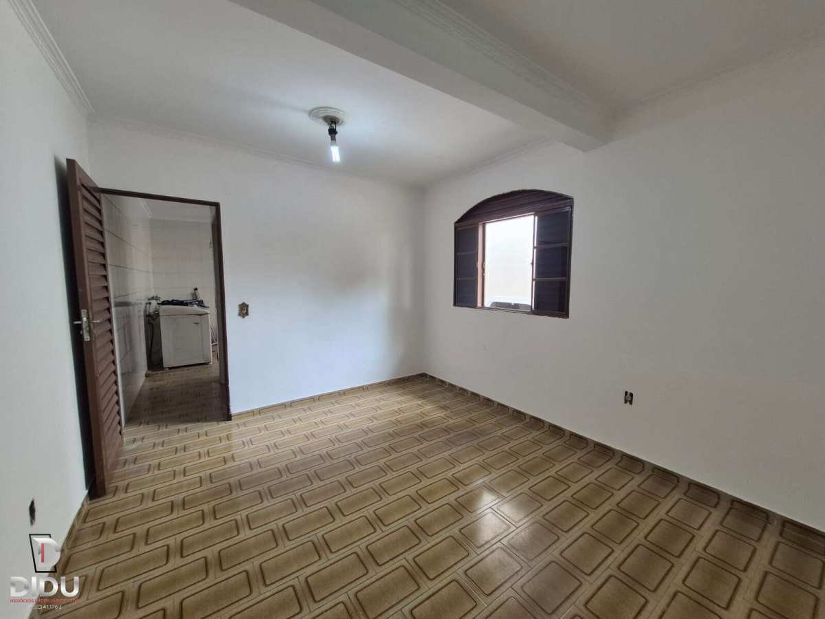 Casa, 3 quartos, 319 m² - Foto 17