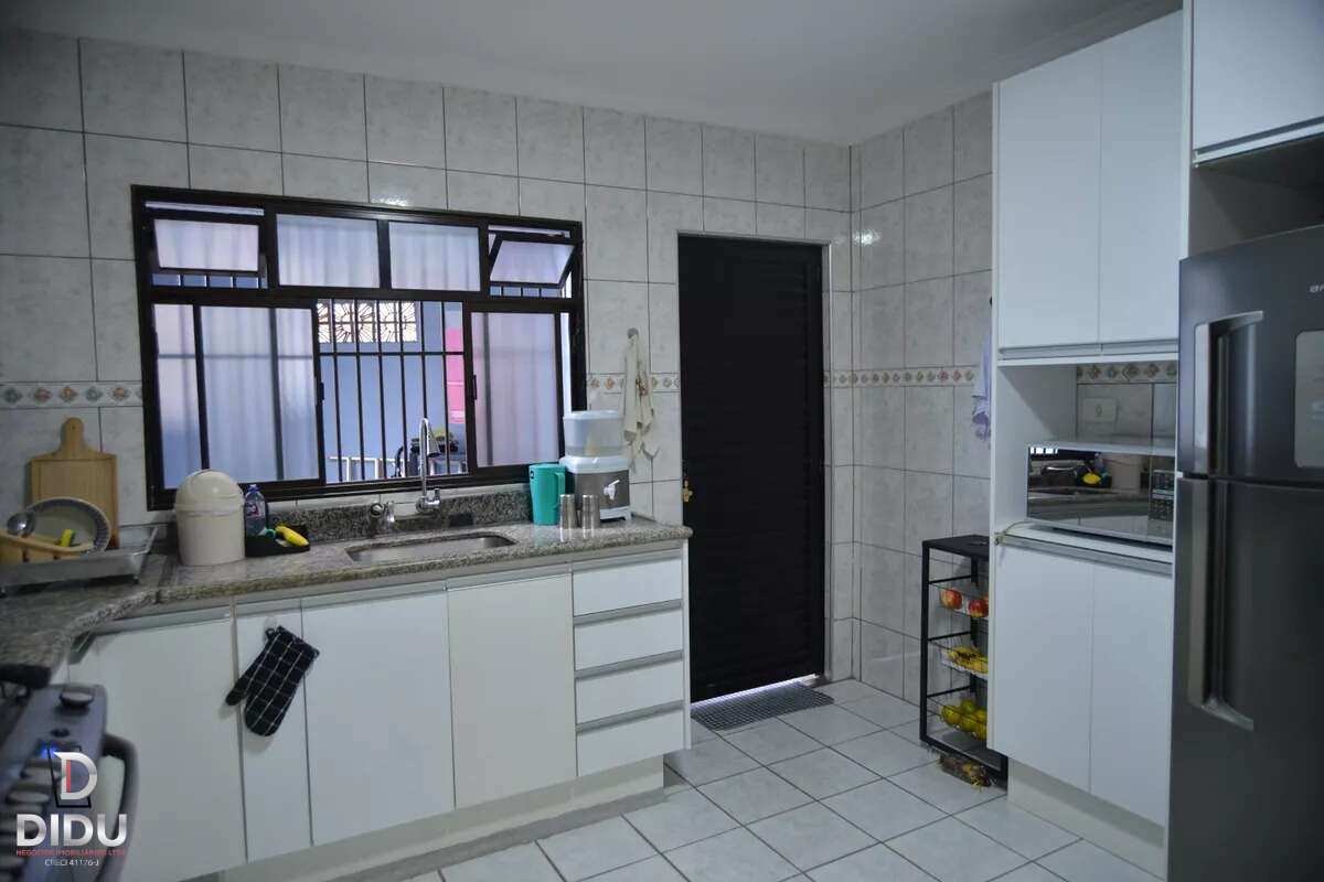 Casa, 3 quartos, 180 m² - Foto 13
