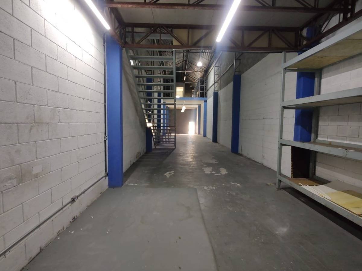 Depósito-Galpão, 390 m² - Foto 4
