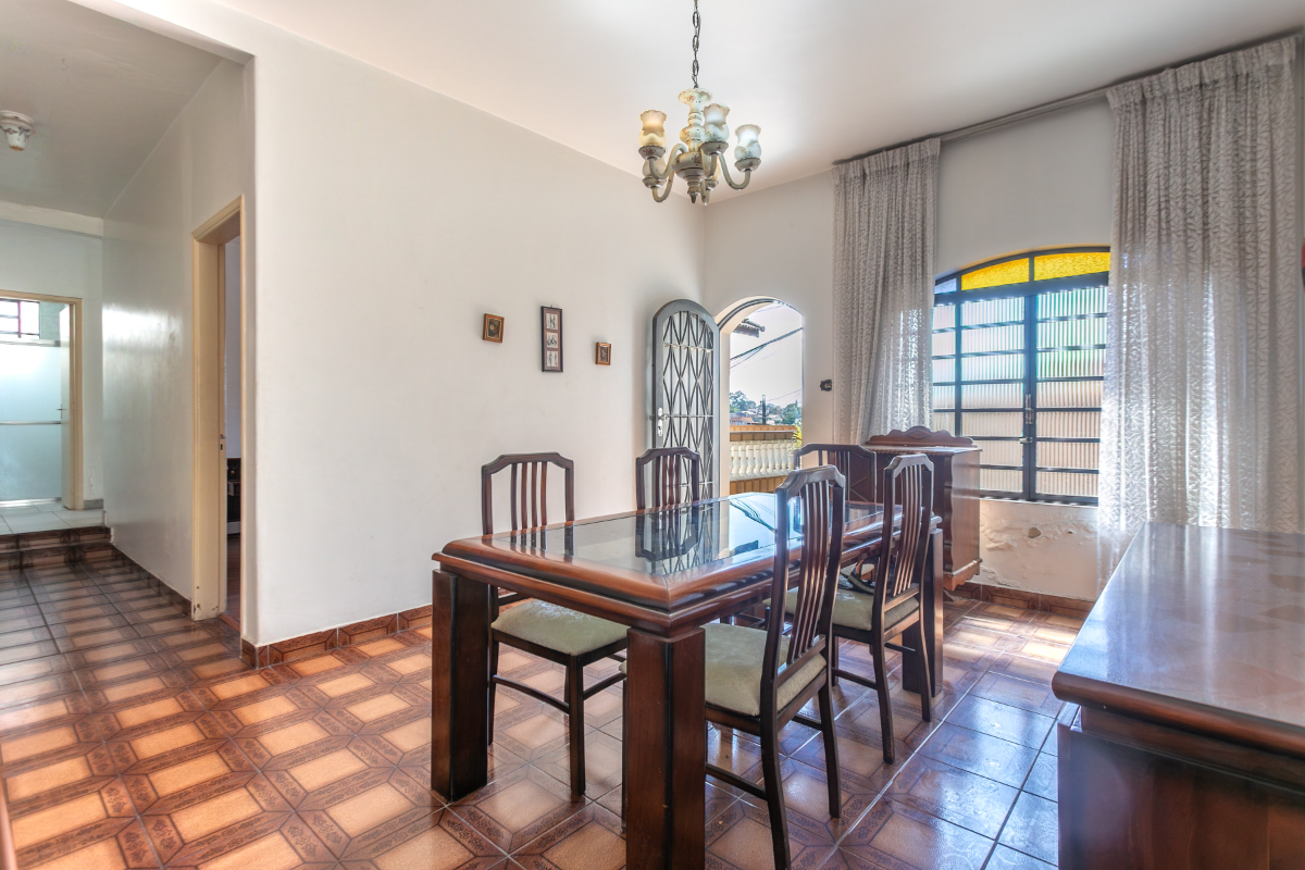 Casa, 3 quartos, 217 m² - Foto 2