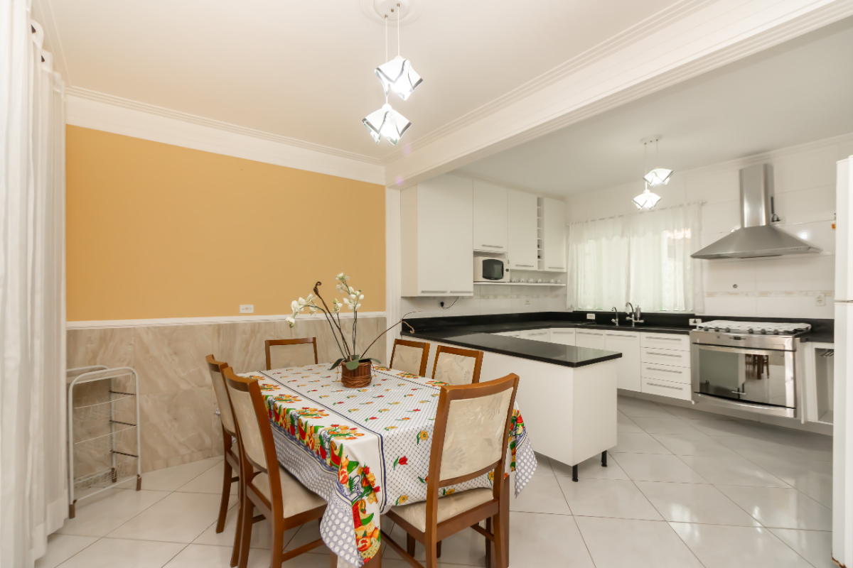 Casa, 3 quartos, 172 m² - Foto 2