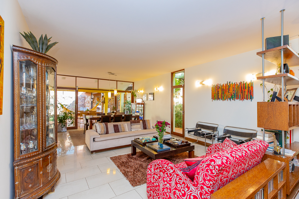 Casa, 4 quartos, 351 m² - Foto 1