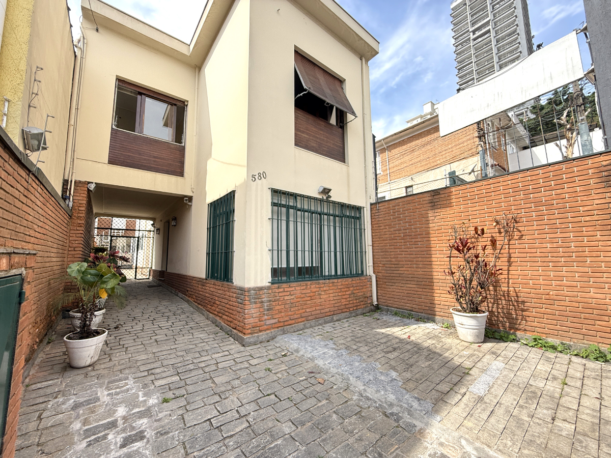 Casa, 9 quartos, 213 m² - Foto 2