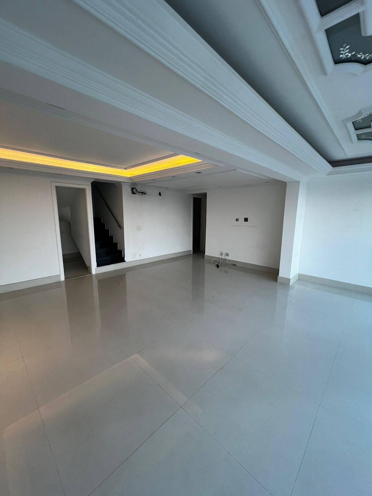 Cobertura, 4 quartos, 220 m² - Foto 1