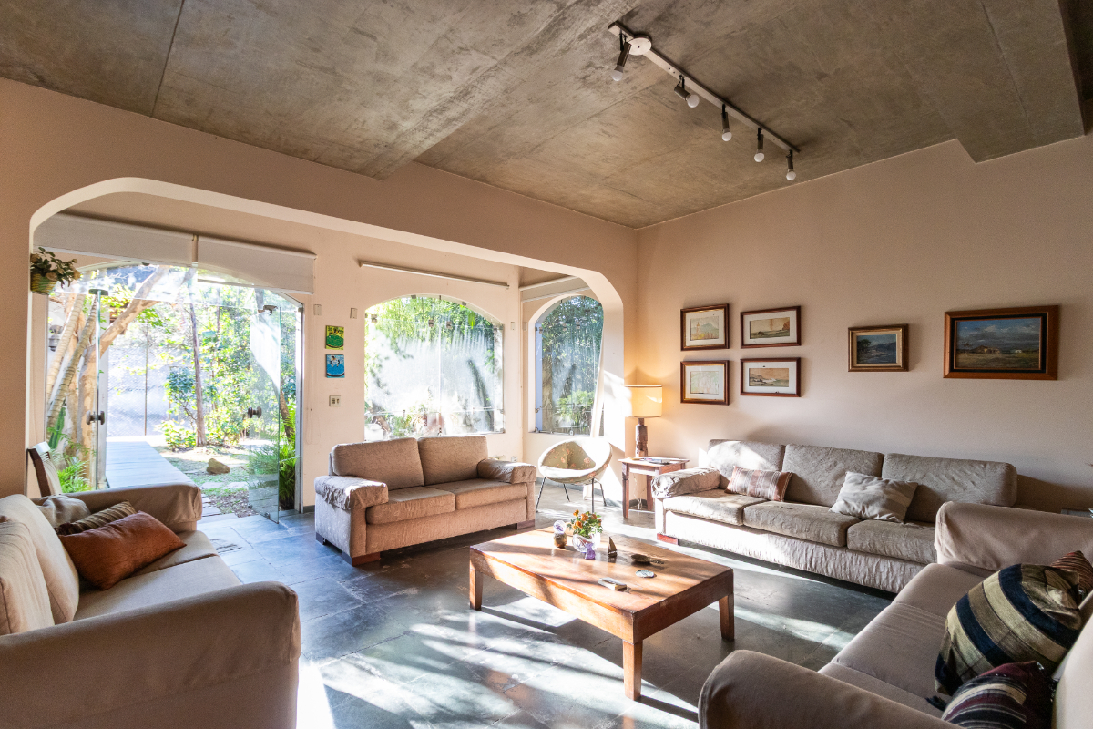 Casa, 4 quartos, 329 m² - Foto 1