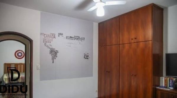 Casa, 3 quartos, 250 m² - Foto 25