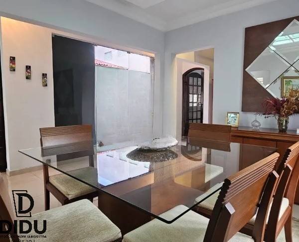 Casa, 3 quartos, 250 m² - Foto 6