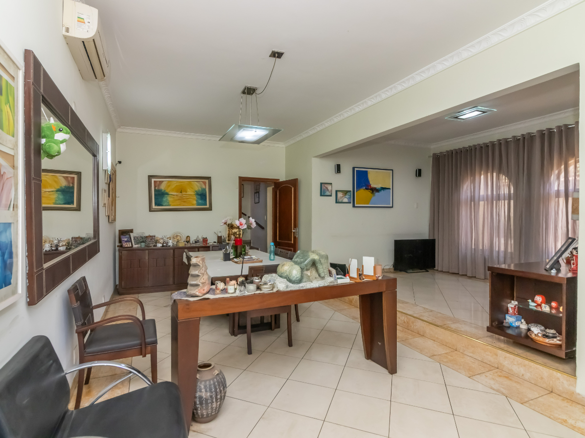 Casa, 4 quartos, 315 m² - Foto 1
