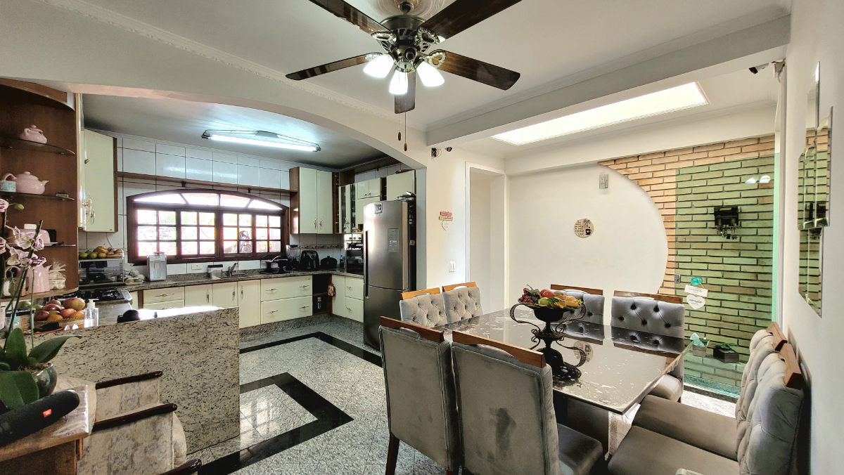 Casa, 3 quartos, 224 m² - Foto 10