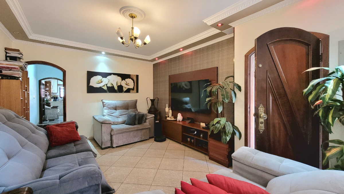 Casa, 3 quartos, 224 m² - Foto 2