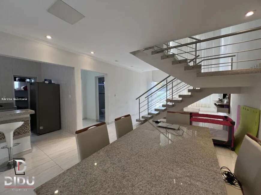 Apartamento, 3 quartos, 280 m² - Foto 1
