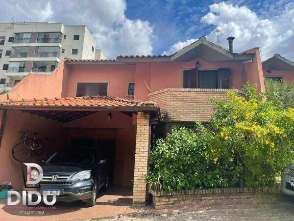 Apartamento, 3 quartos, 231 m² - Foto 1