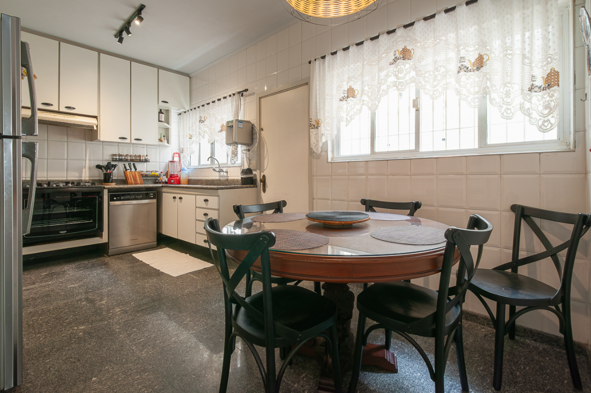 Casa, 3 quartos, 258 m² - Foto 24