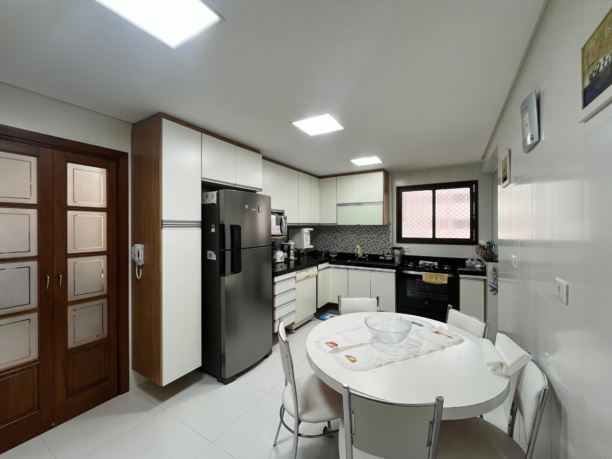 Apartamento, 4 quartos, 137 m² - Foto 8