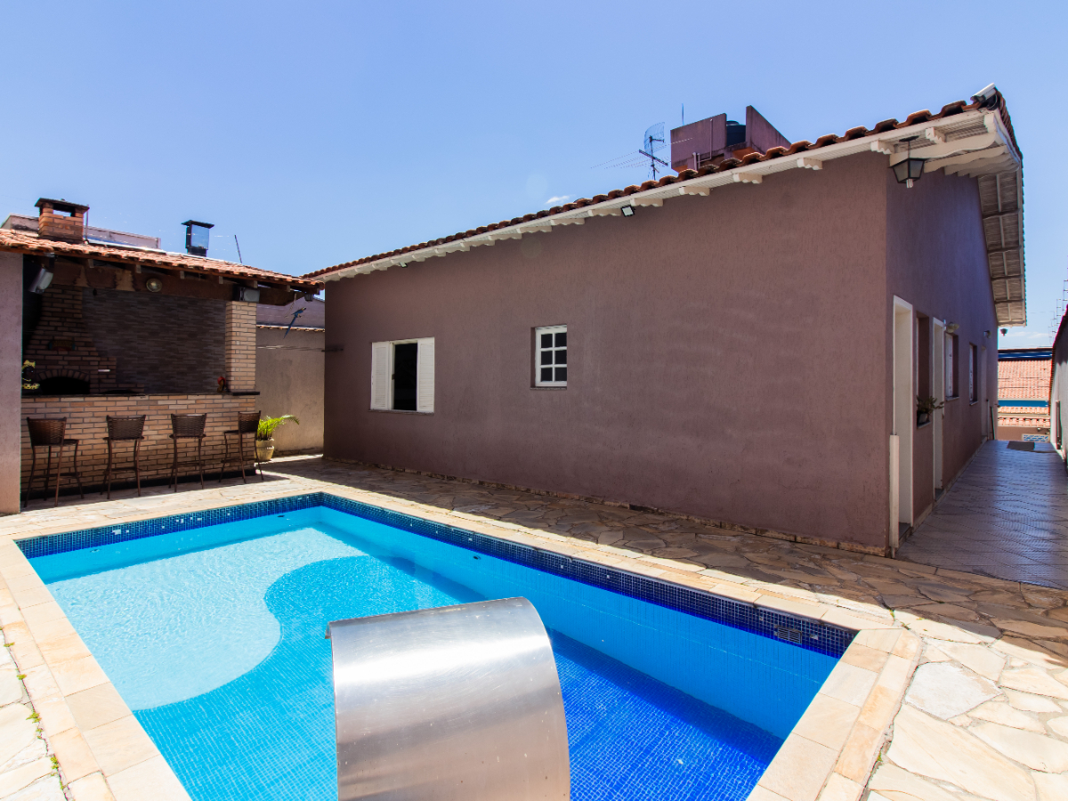Casa, 4 quartos, 271 m² - Foto 1