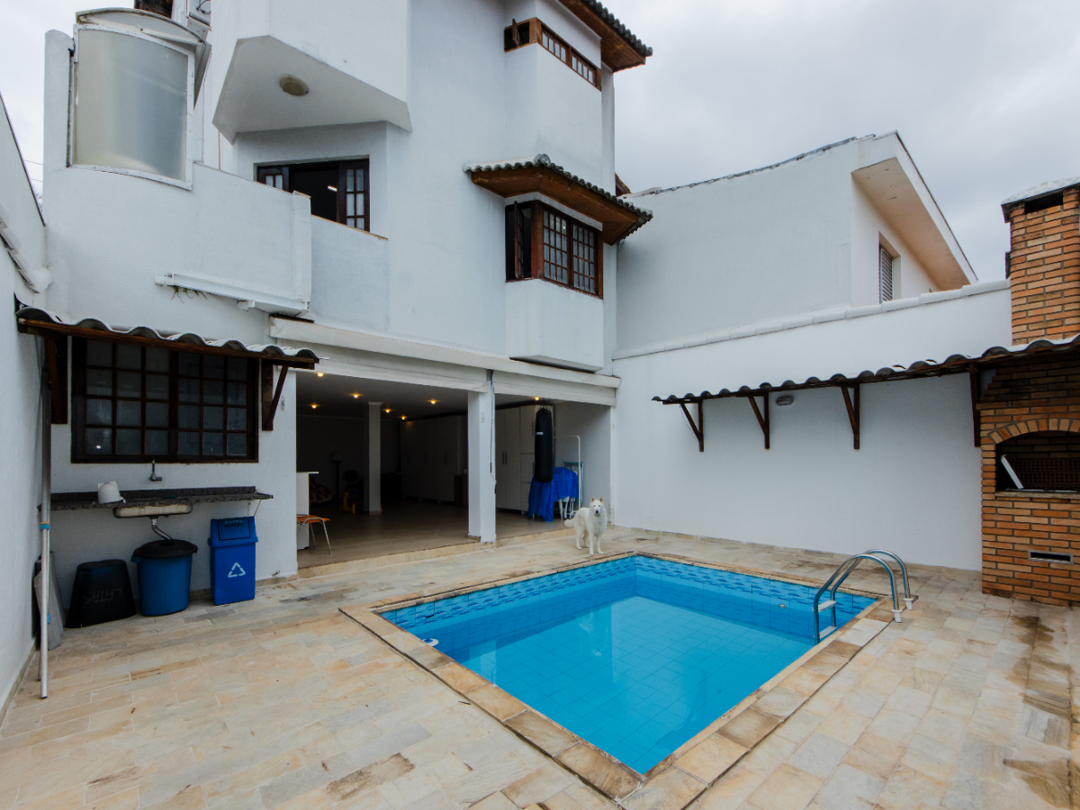 Casa, 4 quartos, 192 m² - Foto 1