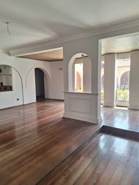 Casa, 4 quartos, 240 m² - Foto 4