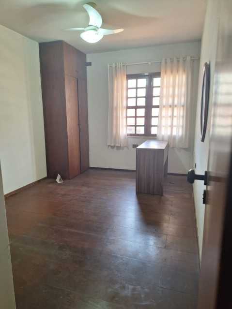 Casa, 4 quartos, 240 m² - Foto 8