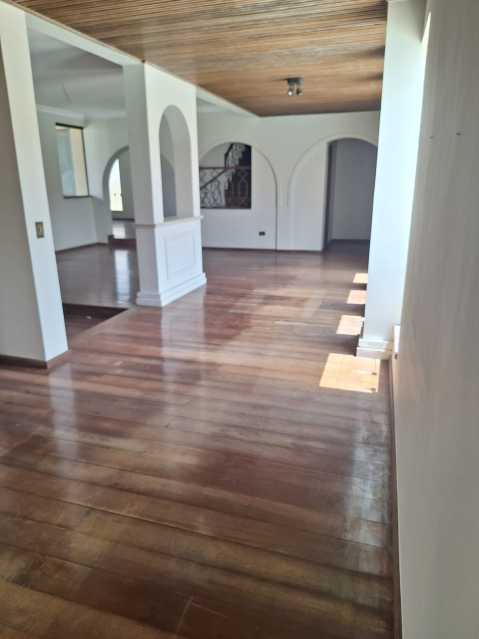 Casa, 4 quartos, 240 m² - Foto 9
