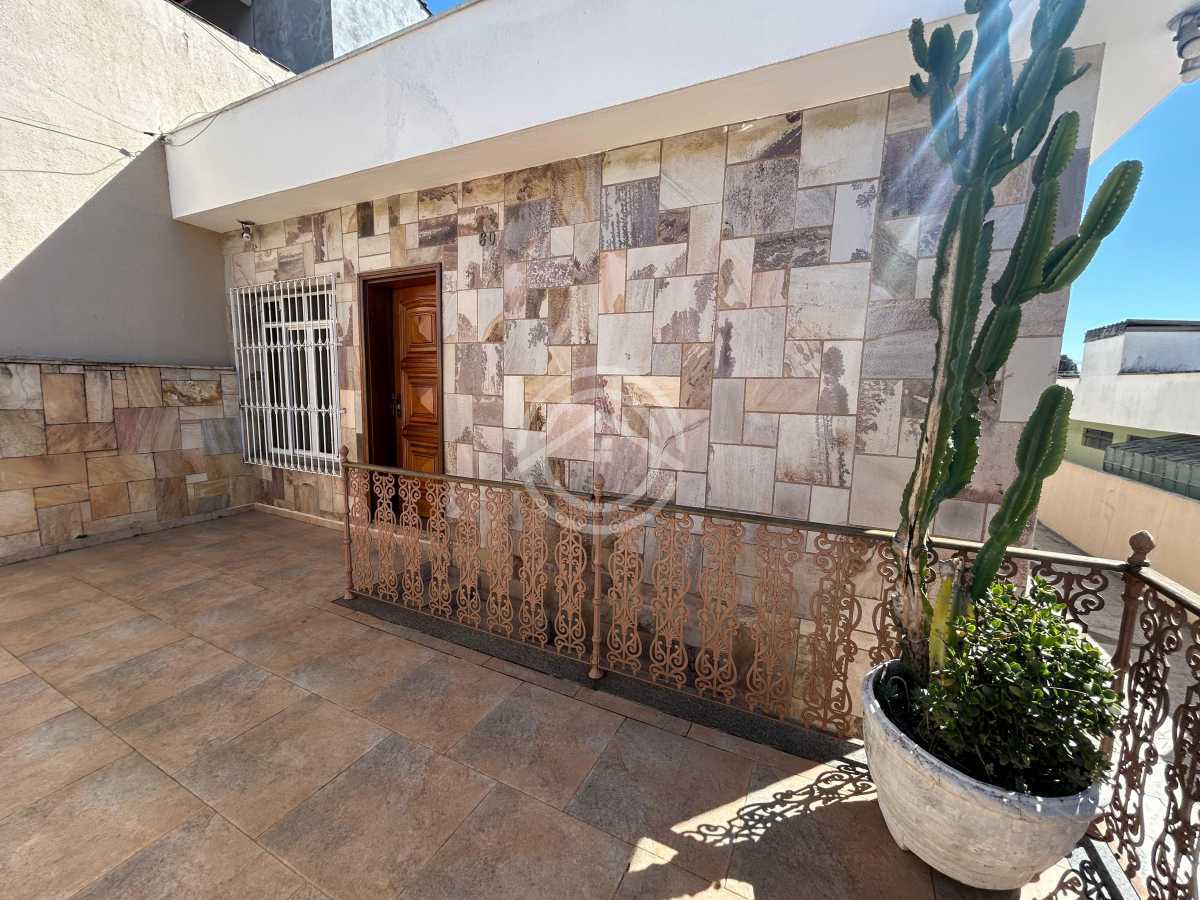 Casa, 4 quartos, 243 m² - Foto 2