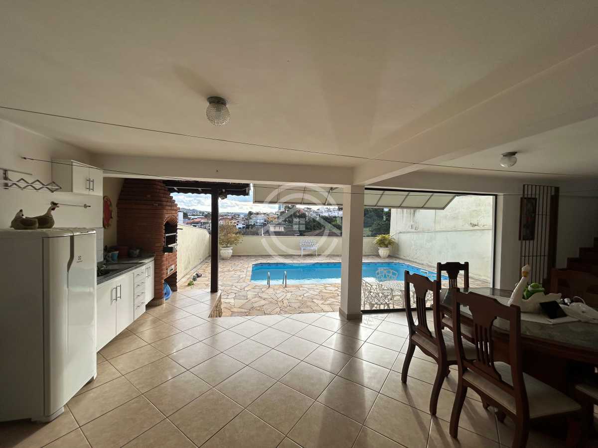 Casa, 4 quartos, 235 m² - Foto 27