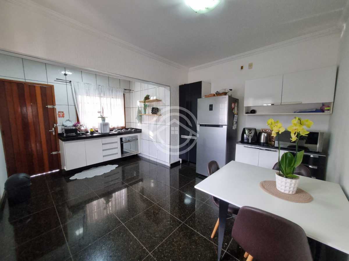 Casa, 3 quartos, 252 m² - Foto 10