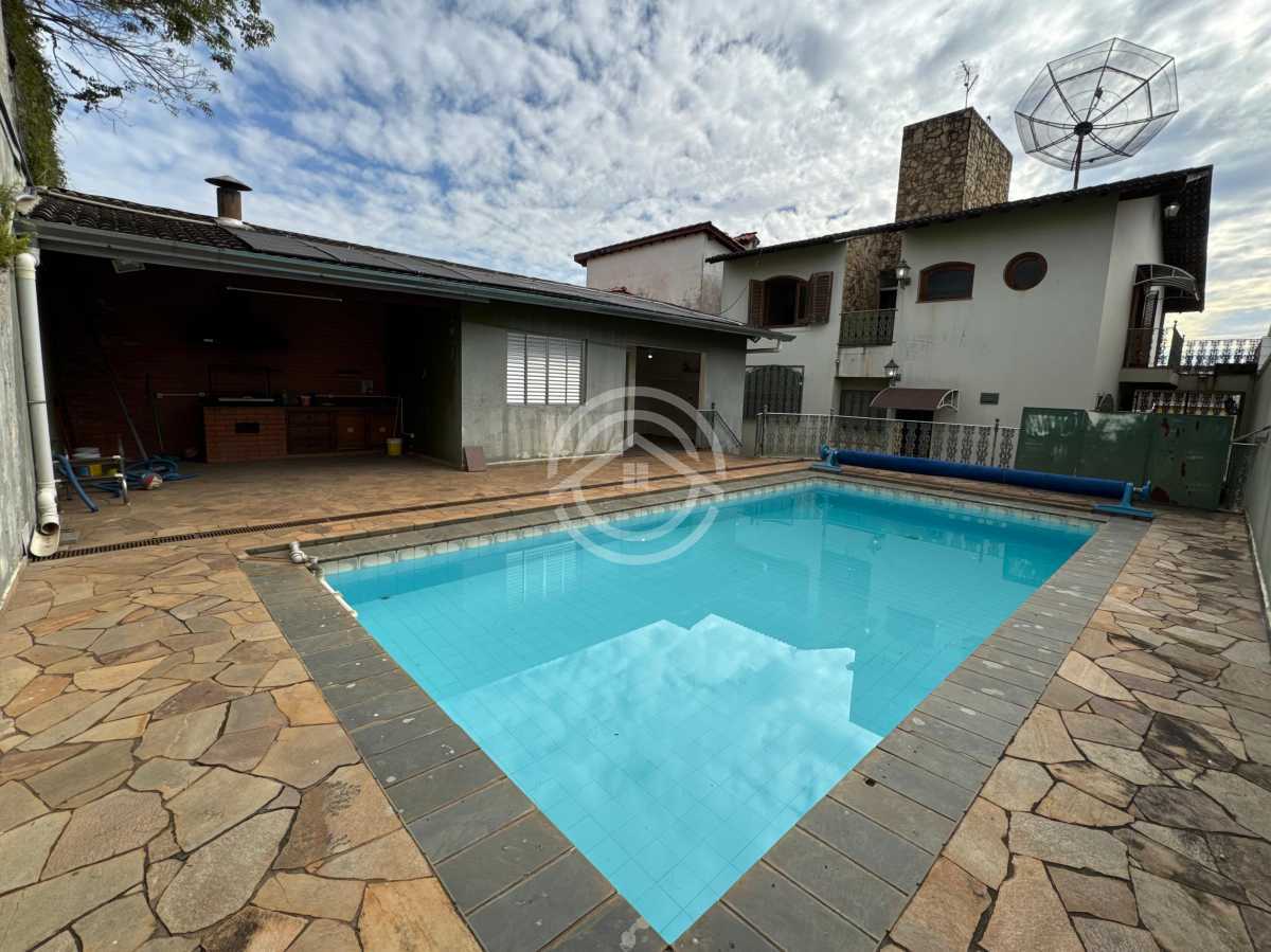 Casa, 4 quartos, 270 m² - Foto 1