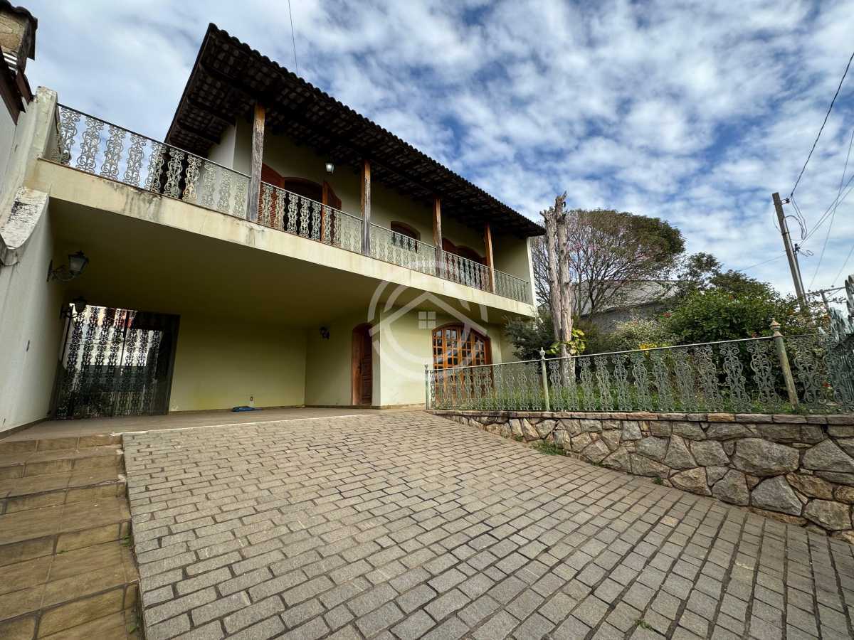 Casa, 4 quartos, 270 m² - Foto 2