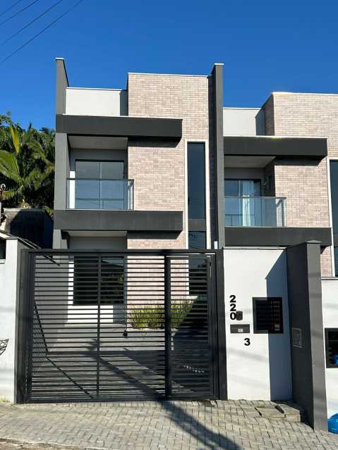 Casa, 2 quartos, 188 m² - Foto 1